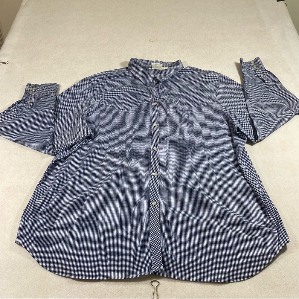 Levi’s Pearl Snap Gingham Shirt Top Woman’s size 46 Long Sleeve Shirt…